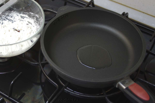 Сырники с изюмом