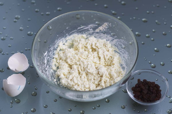 Сырники с изюмом
