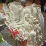 Бисквитный рулет с кремом из сгущенки и сливочного масла