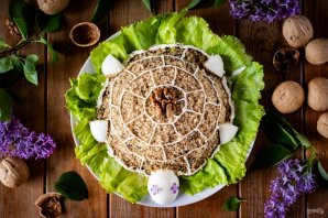 Салат "Черепаха" с консервами