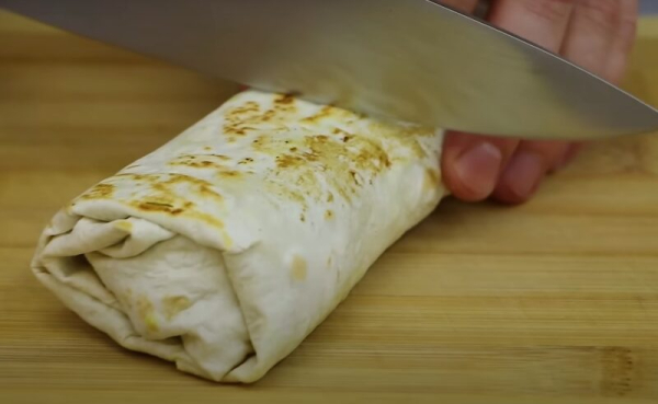 Идеальная шаурма в домашних условиях! Как приготовить её вкуснее, чем в ларьке: весь секрет в соусе Идеальная шаурма в домашних условиях! Как приготовить её вкуснее, чем в ларьке: весь секрет в соусе