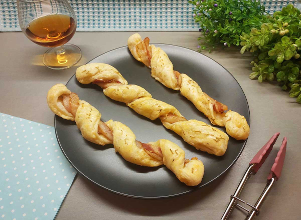 Твисты с сыром и беконом