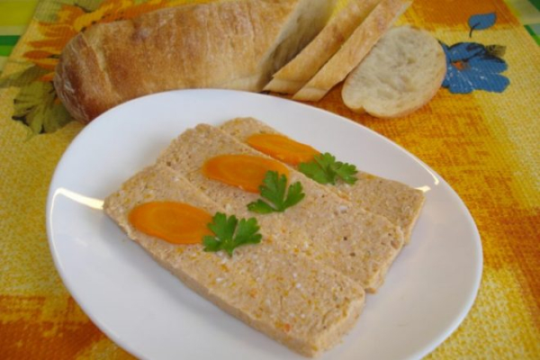 Паштет из куриной грудки с грецкими орехами и желатином Паштет из куриной грудки с грецкими орехами и желатином